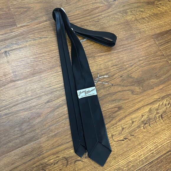 Vintage Tony Alamo of Nashville one of a kind hand beaded satin tie - Picture 5 of 6